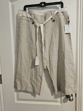 Maurices NWT 11/12 Beige Pinstripe Tie-Waist Cropped Pants